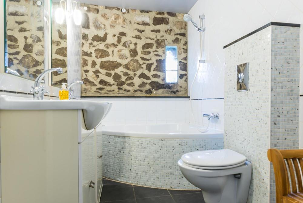 Hotel Berneau Bagian luar foto
