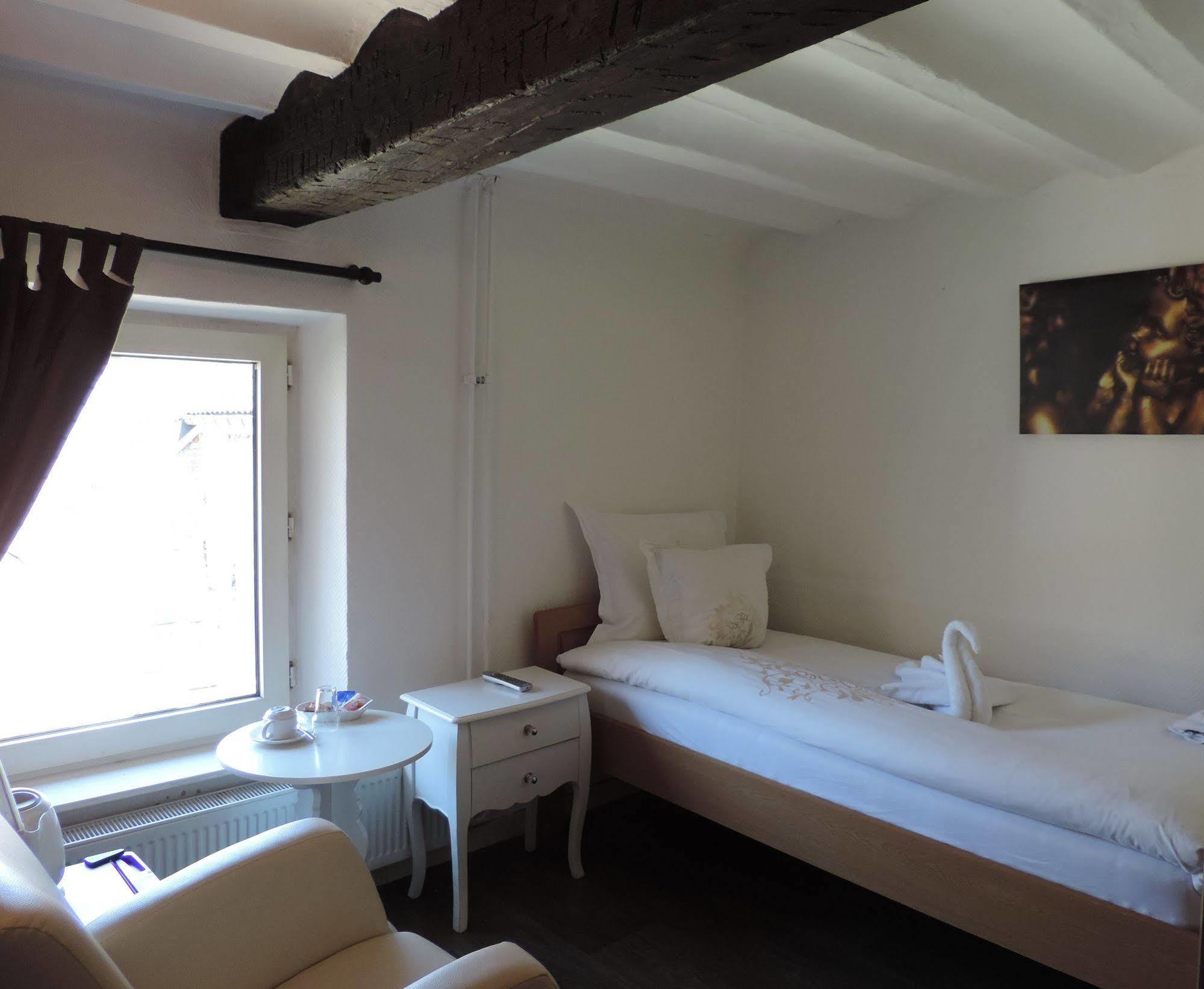 Hotel Berneau Bagian luar foto
