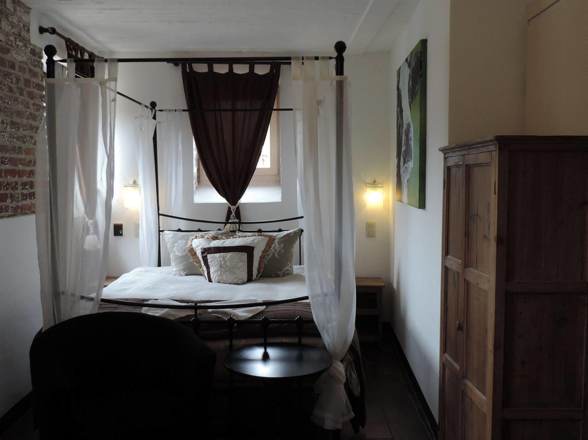 Hotel Berneau Bagian luar foto